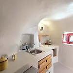 فيلة White Cave By Caldera *