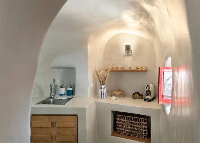 White Cave By Caldera Villa Oia